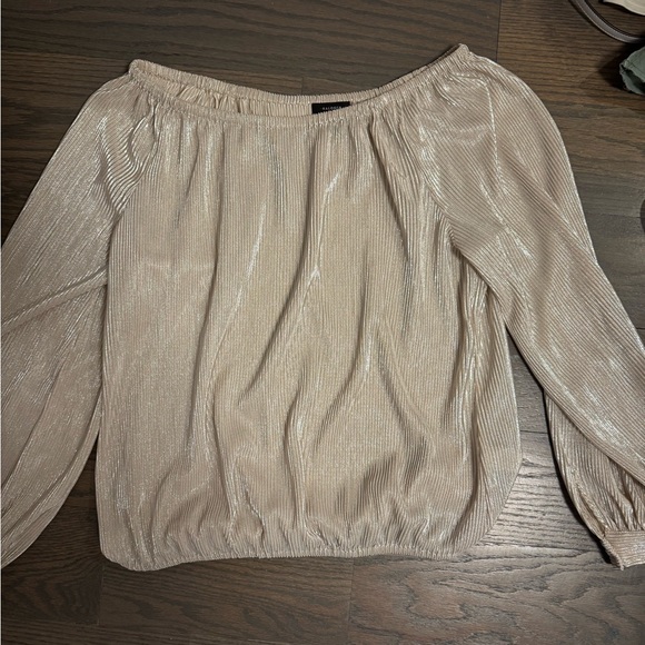 Halogen Silver Shimmery Off-Shoulder Long Sleeve Blouse - Picture 2 of 4